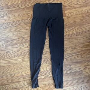 Tummy-control leggings